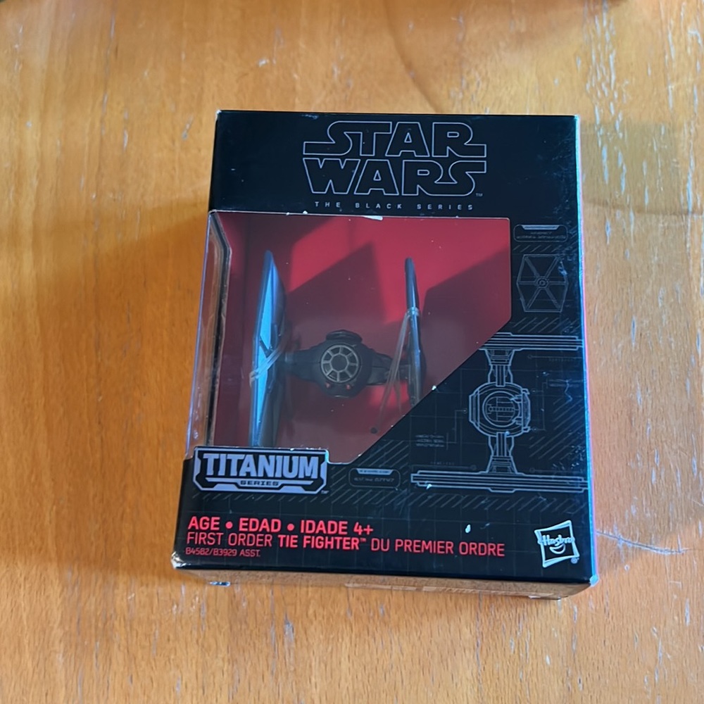 Star Wars (The Black Series) Titanium Series (Figures) - Picture 7 of 9